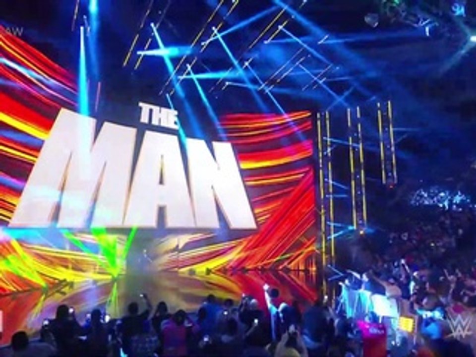 Becky Lynch Entrance on Raw: WWE Raw, Nov. 28, 2022