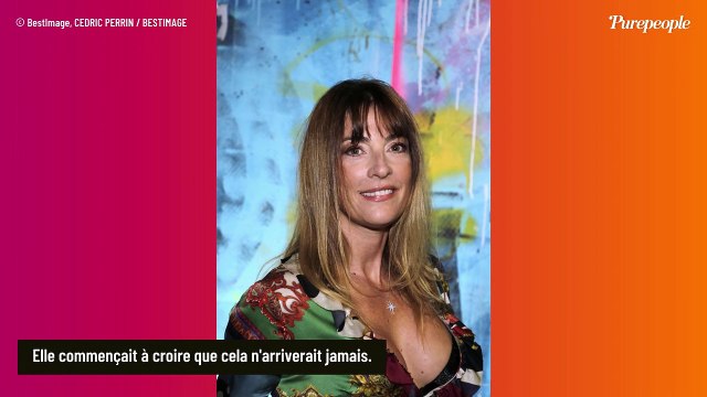 Ça promet : Ève Angeli enceinte à 42 ans, nouvelles photos de l'évolution de sa grossesse inespérée