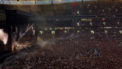 Blur realise Wembley goal with triumphant performance