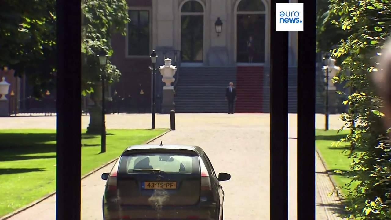 70.000 Asylsuchende? Warum 'Teflon'-Rutte mit 4. Regierung gescheitert ist