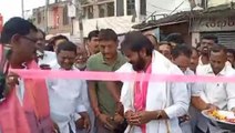 మహబూబ్ నగర్: రహదారిపై ఆక్రమణలు తొలగించాలి