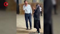 İranlı kadın şarkı söyleme yasağını camide protesto etti