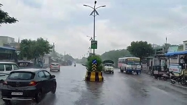Rain in Ajmer: तेज बरसात ने भिगोया, कई इलाकों में बहा पानी