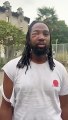 Youssouf Traoré, 29 ans, frère d'Adama, apparaît l'œil droit tuméfié et la manche du t-shirt déchirée ans une vidéo