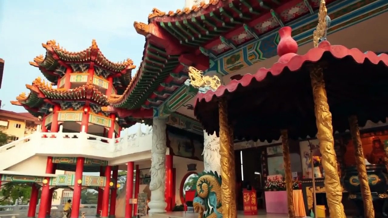 Best Ways to Explore and Experience the Gay Scene in Kuala Lumpur