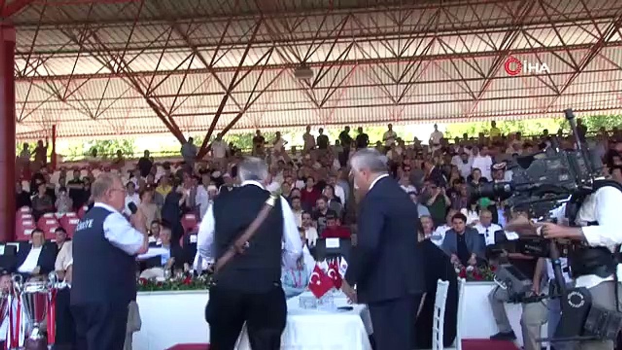 Seyfettin Selim a remporté le titre de Kırkpınar avec 22 millions 222 mille TL.