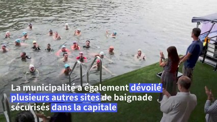 Paris: Anne Hidalgo inaugure une base nautique éphémère sur la Seine