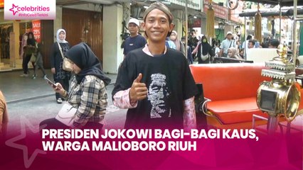 Presiden Jokowi Bagi-Bagi Kaus, Warga Malioboro Riuh