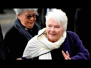 Line Renaud, à 95 ans, elle pense au futur de ses biens, elle verse l’intégralité de son héritage