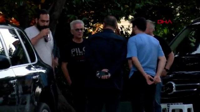 Sanat dünyasından Özkan Uğur'un ailesine taziye ziyareti