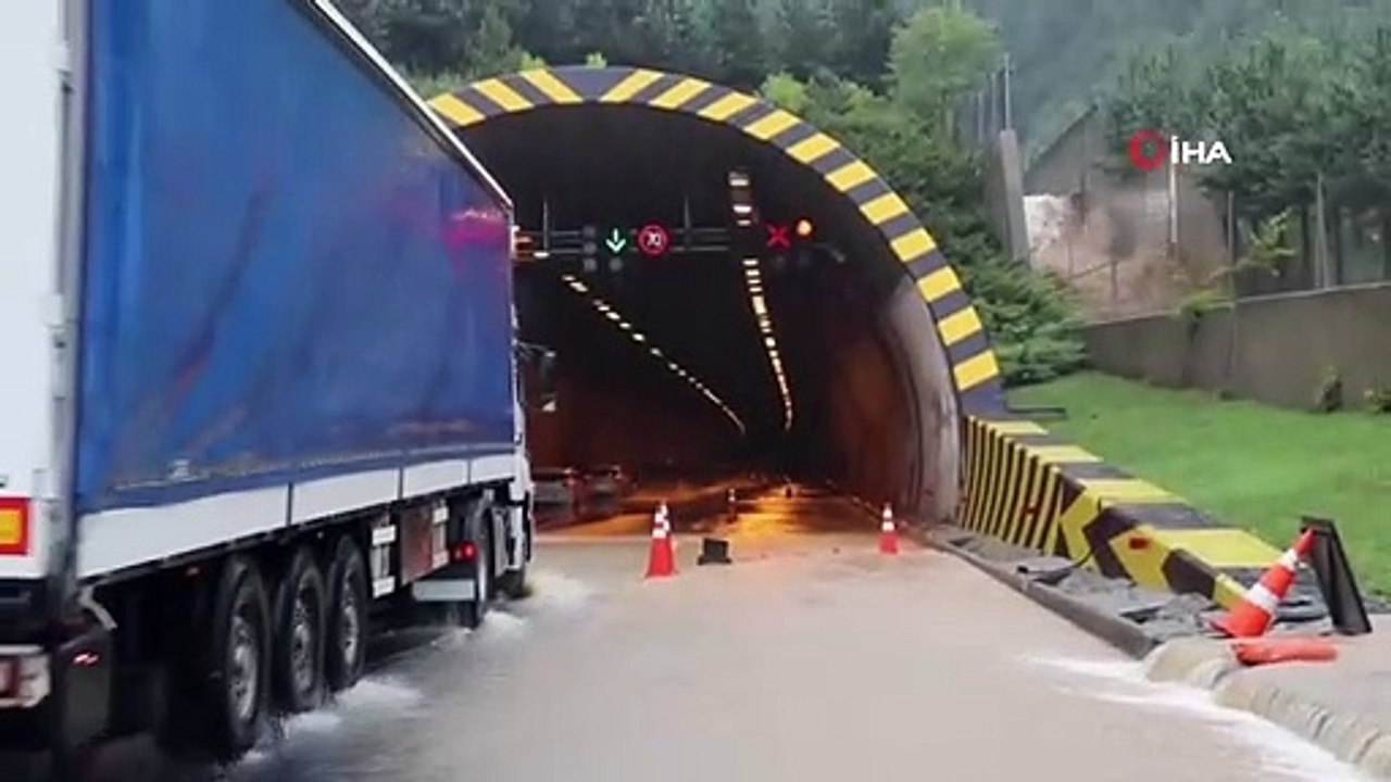 Autoroute TEM fermée à la circulation en raison de fortes pluies