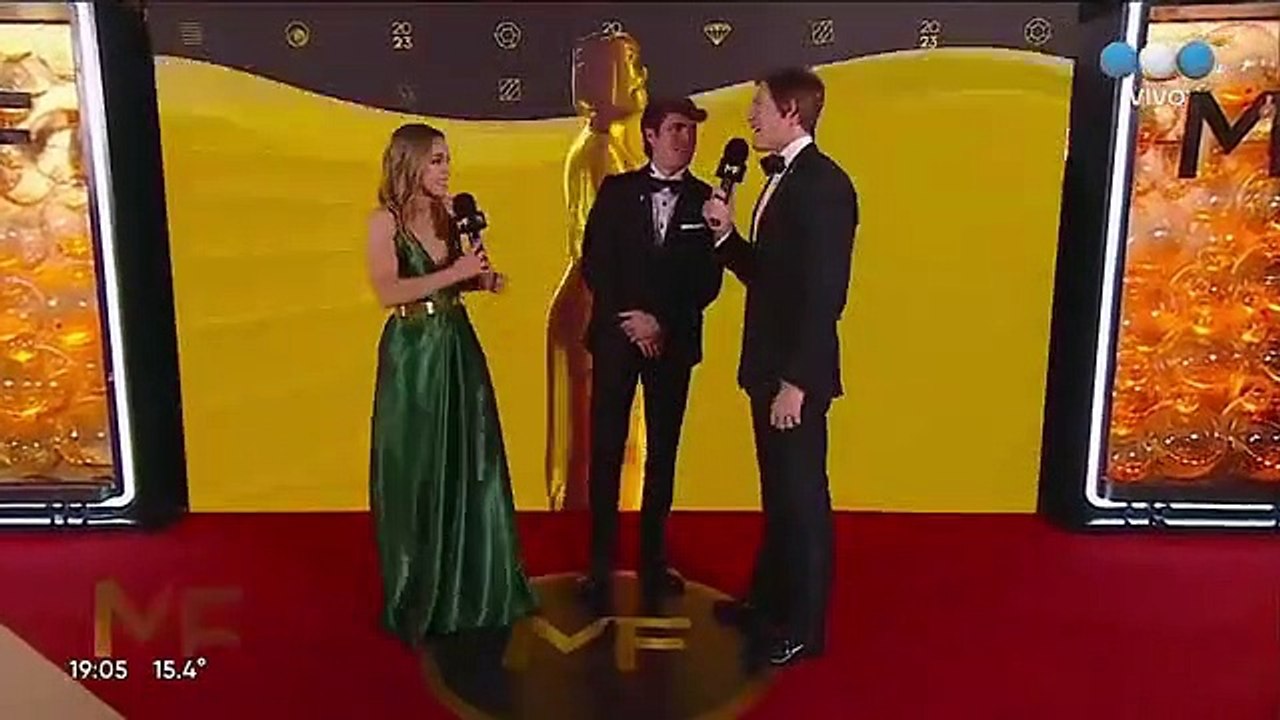 Marcos de Gran Hermano con Iván de Pineda en los Martín Fierro