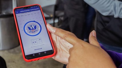 “Es bueno que la tecnología sea una forma de acceso, pero no la única”: experta sobre el uso del CBP ONE para solicitar asilo en EE. UU.