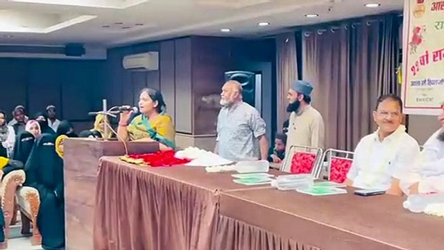 मुस्लिम मेधावी विद्यार्थियों का प्रतिभा सम्मान समारोह