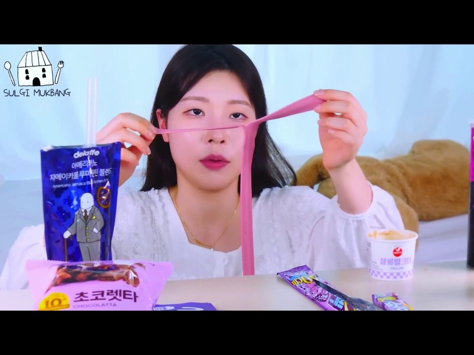 ASMR MUKBANG Purple Convenience store (Whole Rice cake Tteokbokki, Rice noodles, Desserts).