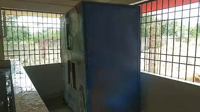 वाटर प्यूरीफायर नहीं, कबाड़ खरीद लिया विभाग ने, बूंद भर साफ पानी नसीब नहीं
