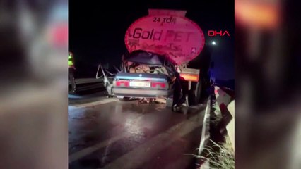 3 personnes sont mortes dans la voiture qui a heurté le camion-citerne se tenant dans la voie de sécurité par derrière