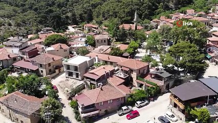 La photographie commerciale est interdite dans ce village.