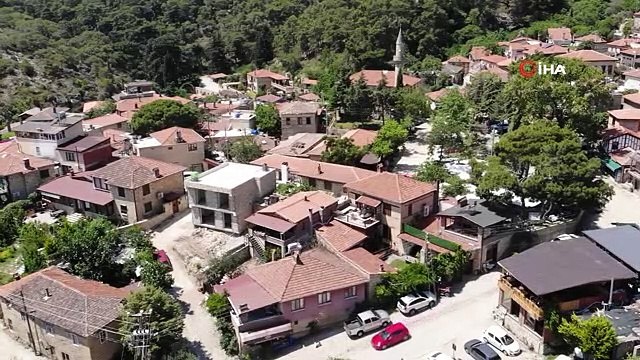 La photographie commerciale est interdite dans ce village.