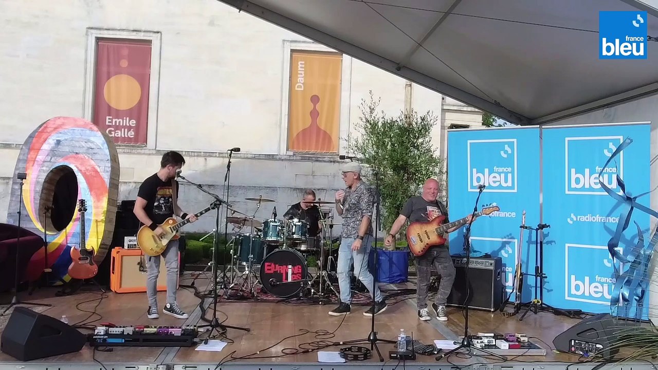 Burning Lips Vidéo Dailymotion