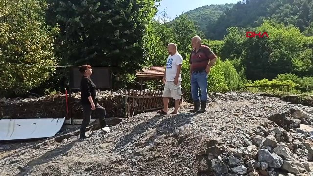 Zonguldak-İstanbul kara yolunda heyelan sonrası ulaşım tek şeritten açıldı