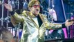 Elton John remercie ses fans lors du dernier concert de sa carrière musicale