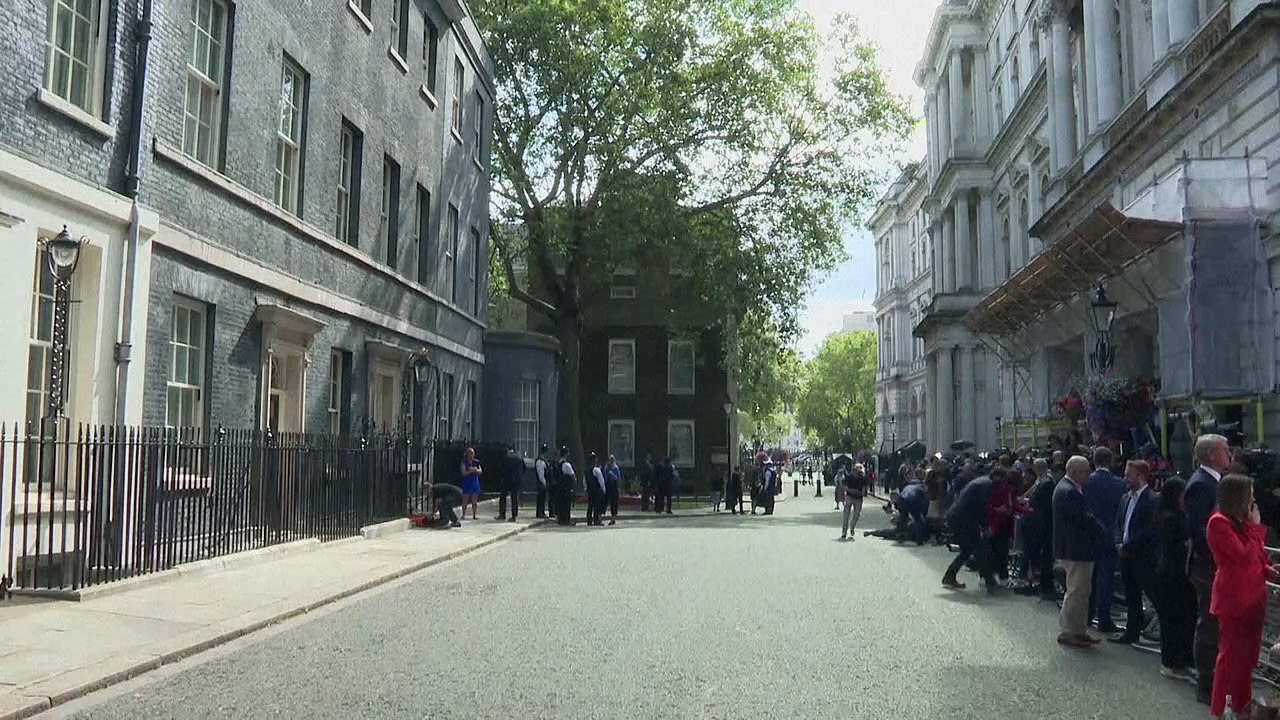 Kater Larry auf dem roten Teppich in London