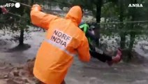 Almeno 22 vittime per le piogge monsoniche nel nord dell'India