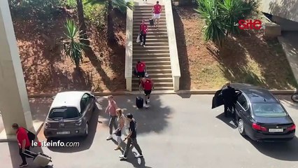 لحظة وصول لاعبي الوداد لمركب دونور تأهبا لمواجهة الرجاء