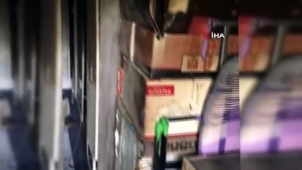 Ağrı'da bir ev çıkan yangında küle döndü