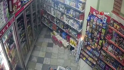 Des images de la caméra de l'incendie du marché à Kula sont apparues