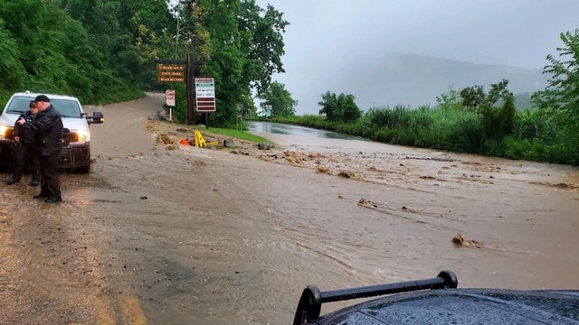 Fuertes inundaciones en Nueva York dejan un fallecido, múltiples damnificados y daños materiales