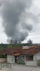 Incêndio atinge área de grande indústria de Joinville