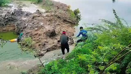 मकान-दुकानों में घुसा पानी, आयुक्त पहुंचे मौके पर