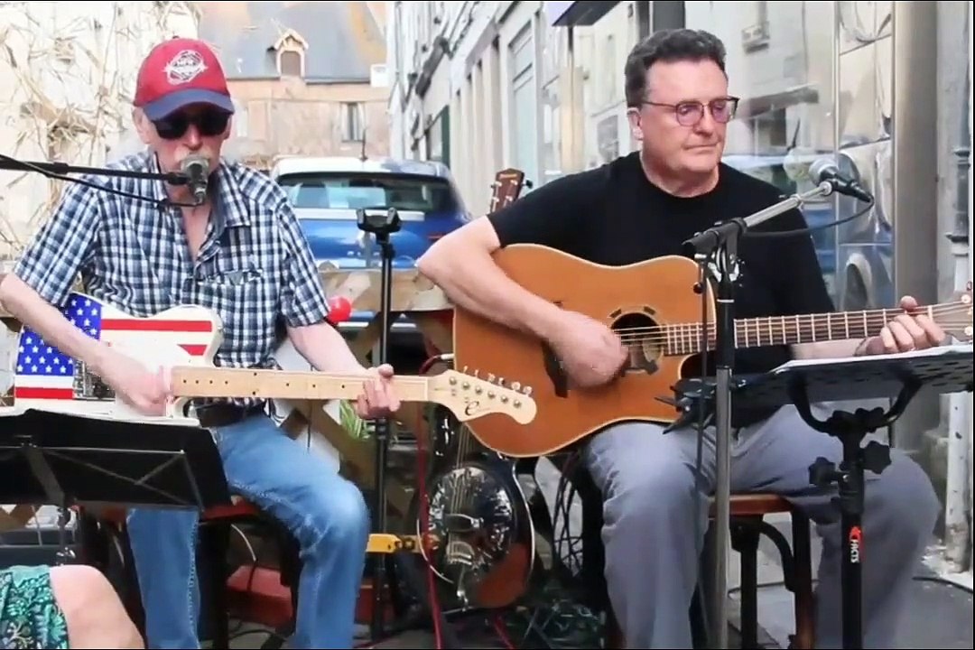 Guitars Unplugged, Patrick Baricault & Alain Chassier, Rock Around The Cock St Aignan, july 8th 2023