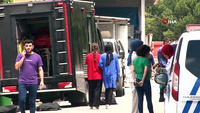 Çamaşır suyu ve tuz ruhu karışımından ortaya çıkan gaz işçileri zehirledi