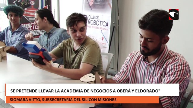 Siomara Vitto, subsecretaria del Silicon Misiones, en relación a la Escuela de Negocios, expresó se busca elevar la eficiencia del negocio
