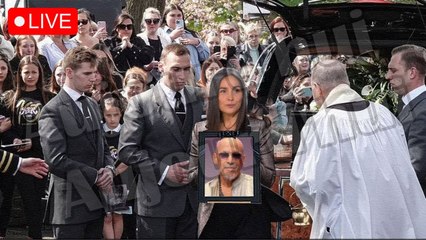 À peine revenu sur scène il y a quelques jours,Florent Pagny est décédé subitement,choquant les fans