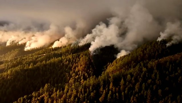 Flames from raging wildfires in Spain’s La Palma captured by drone footage