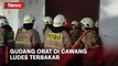 Detik-Detik Damkar Padamkan Kebakaran Gudang Penyimpanan Obat di Cawang