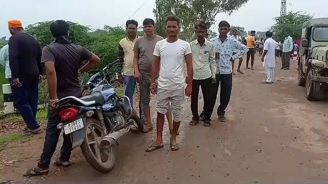 Video : स्कूली बच्चों से भरी निजी स्कूल की वेन जीप से टकराई, बड़ा हादसा टला