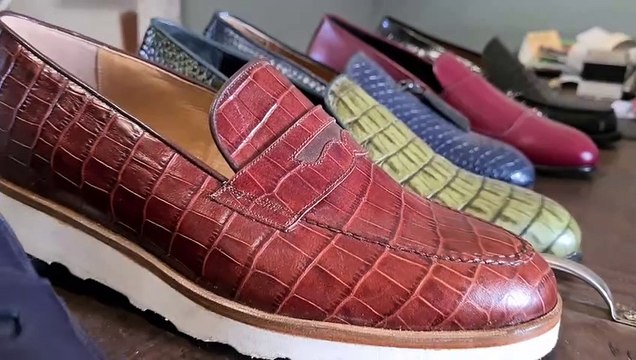 Beaudelaire, il calzolaio di Corvetto a Milano: ho aperto il mio atelier nelle case popolari