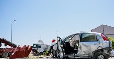 TIR ile otomobilin çarpıştığı kazada 1 kişi öldü, 1 kişi yaralandı