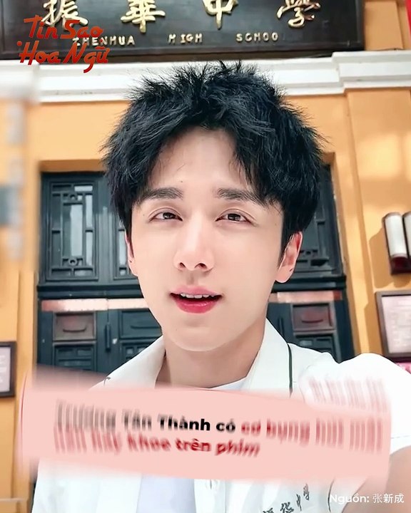 Nam thần Cbiz mặt học sinh body phụ huynh: Bạch Kính Đình 68kg mà cơ tay cuồn cuộn | Điện Ảnh Net