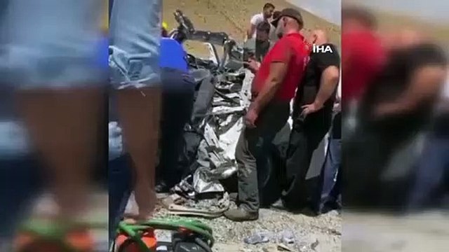 Un véhicule militaire est entré en collision avec une voiture： 1 mort, 13 soldats blessés