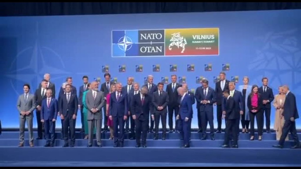 L'arrivo di Meloni e degli altri leader al vertice Nato di Vilnius