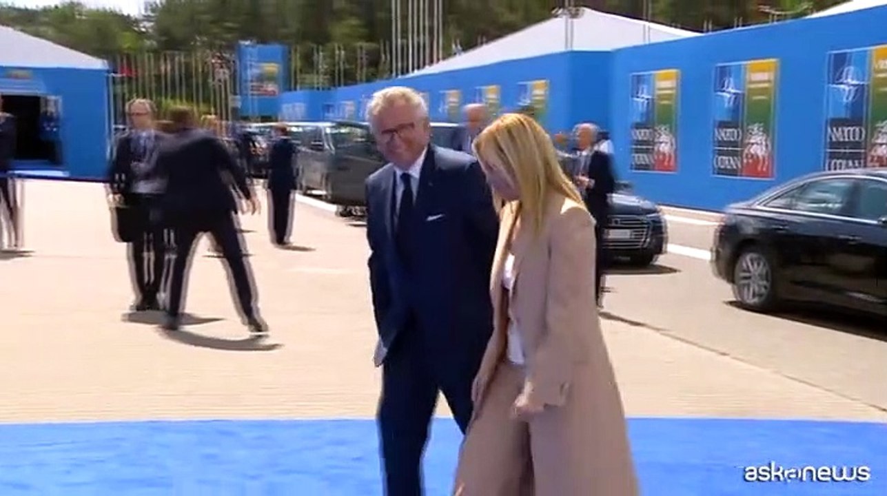 L'arrivo di Meloni e degli altri leader al vertice Nato di Vilnius