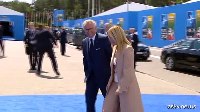 L'arrivo di Meloni e degli altri leader al vertice Nato di Vilnius
