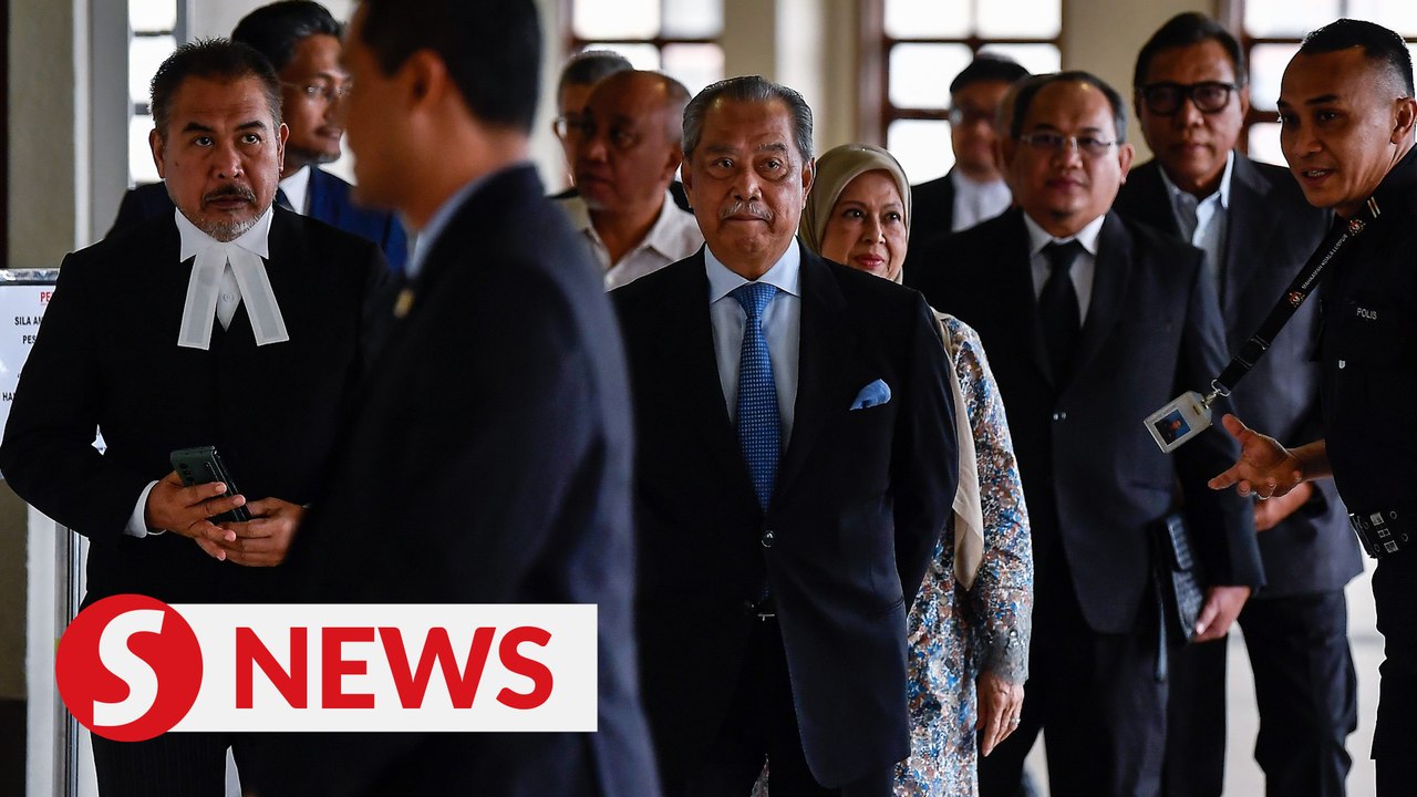 Charges of misusing position against Muhyiddin not discriminatory, High Court told