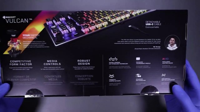Roccat Vulcan TKL Mechanical Gaming Keyboard Unboxing
